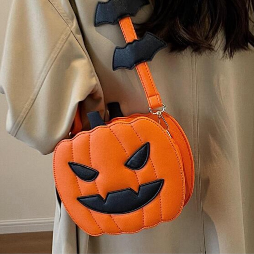 NWOT Pumpkin BAG - Picture 2 of 2